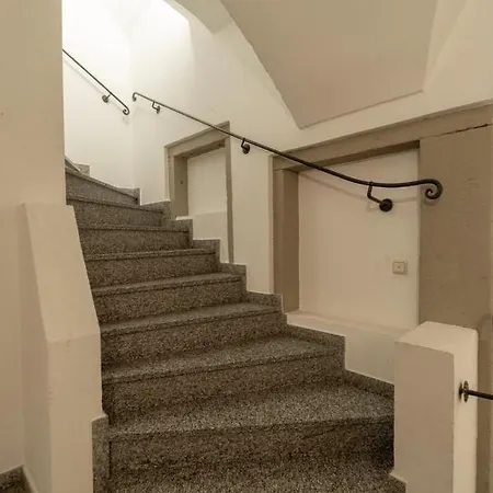 아파트 Lovely Flat In A Lovely 슈타이어