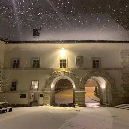 Lovely Flat In A Lovely 아파트 슈타이어